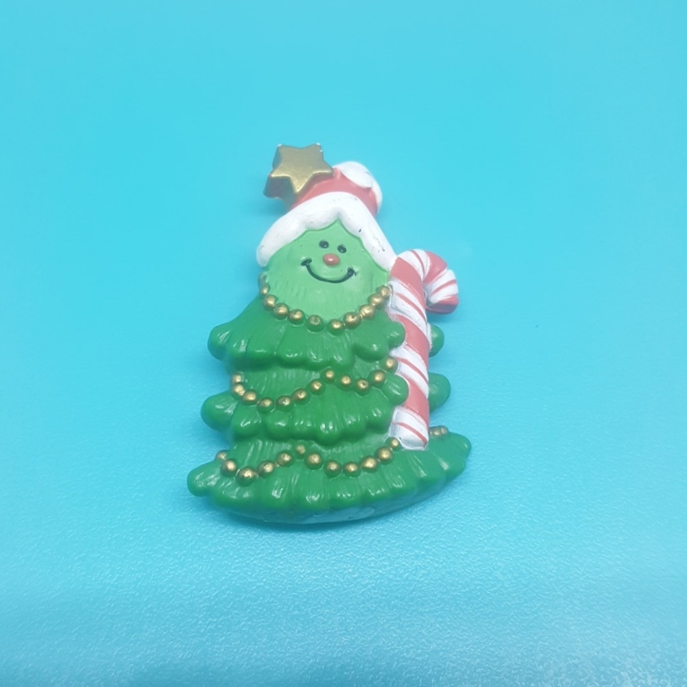 Vintage hallmark christmas tree brooch